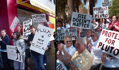 Američané demonstrují za Pluto