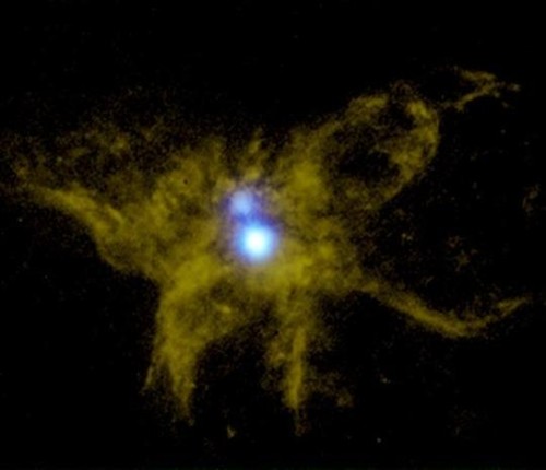 Kvazar SDSS J153636.22+044127.0