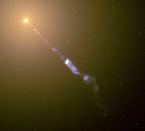 Výtrysk z galaxie M 87