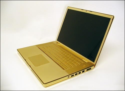 Zlatý notebook společnosti Apple