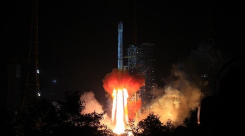 Start rakety Long March 3B z kosmodromu Si-čchang