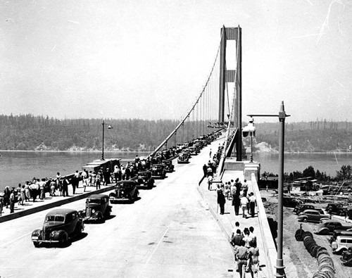 Slavnostnéí otevření mostu Tacoma Narrows dne 1. července 1940
