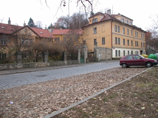 Podolská 2