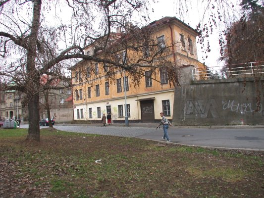 Podolská 4